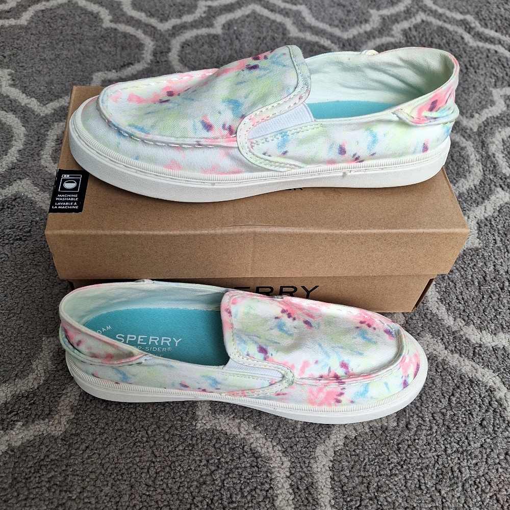 Sperry boat shoes